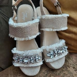 Crown Vintage wedges